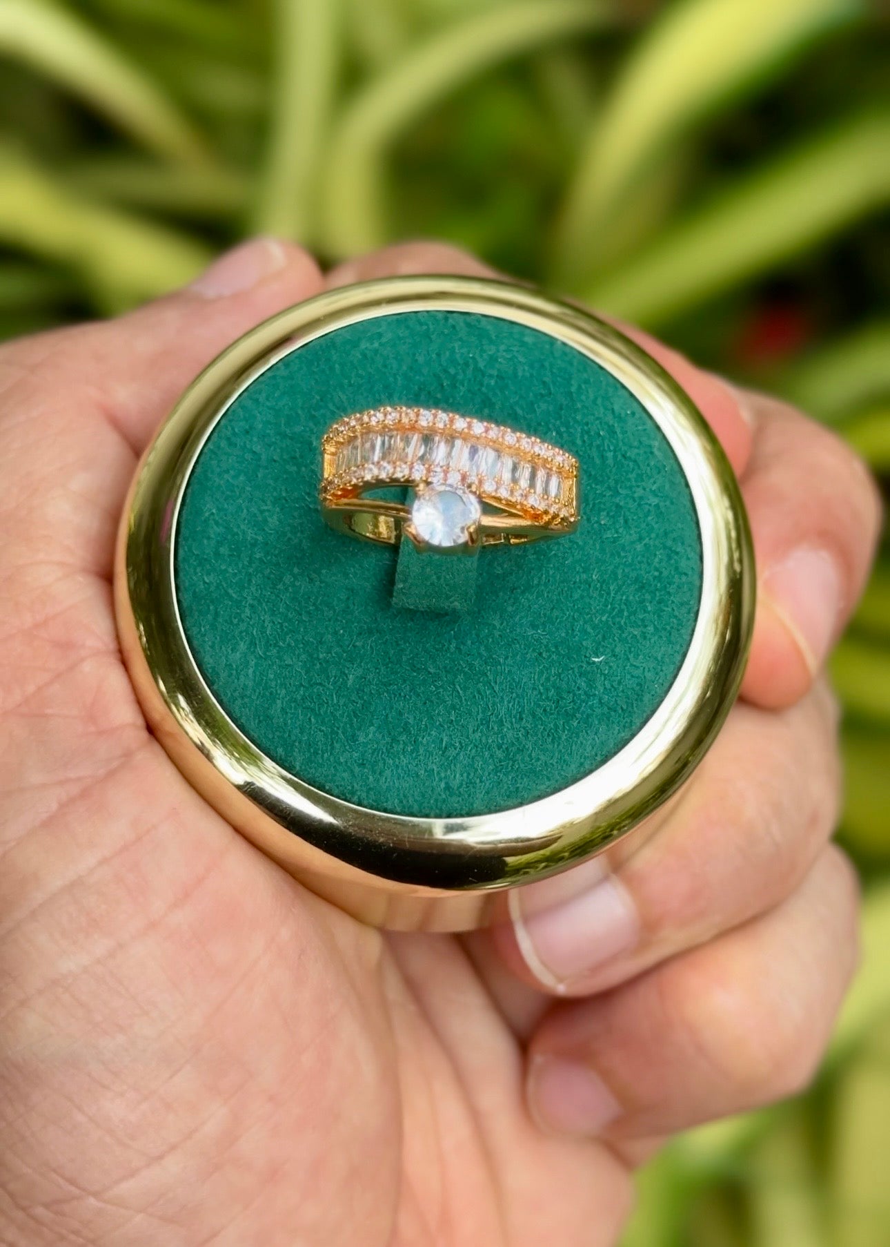 Royal Halo Baguette Zircon Rings ✨ (Adjustable)