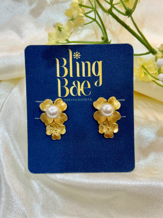 Pearl Blossom Stud