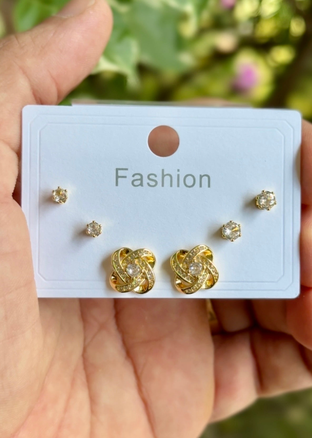 Golden Knot Luxe Mini Stud Set 🤍✨