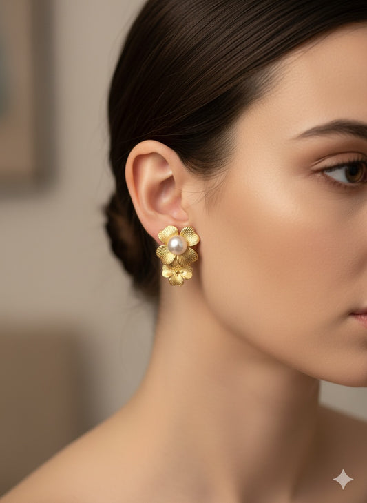 Pearl Blossom Stud