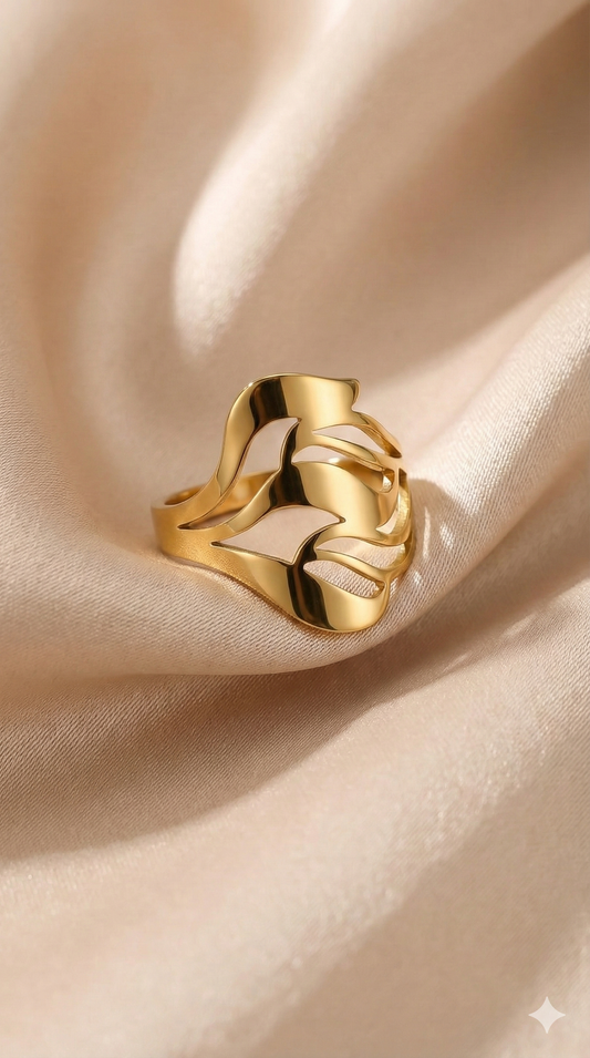 The Willow Cutout Ring