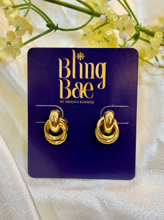 Petite Linked Circle Studs