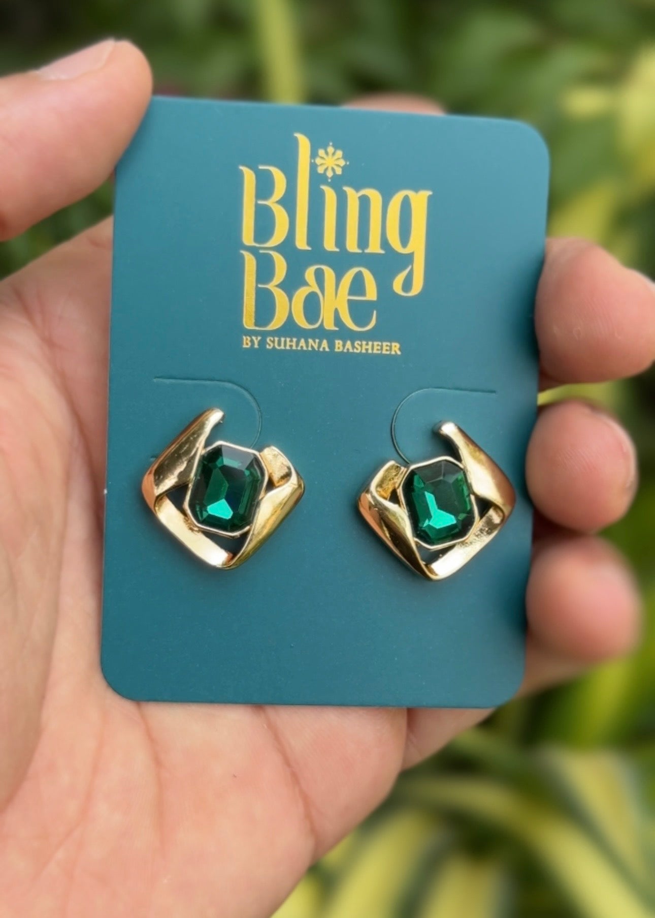 Emerald Royale Twist Studs