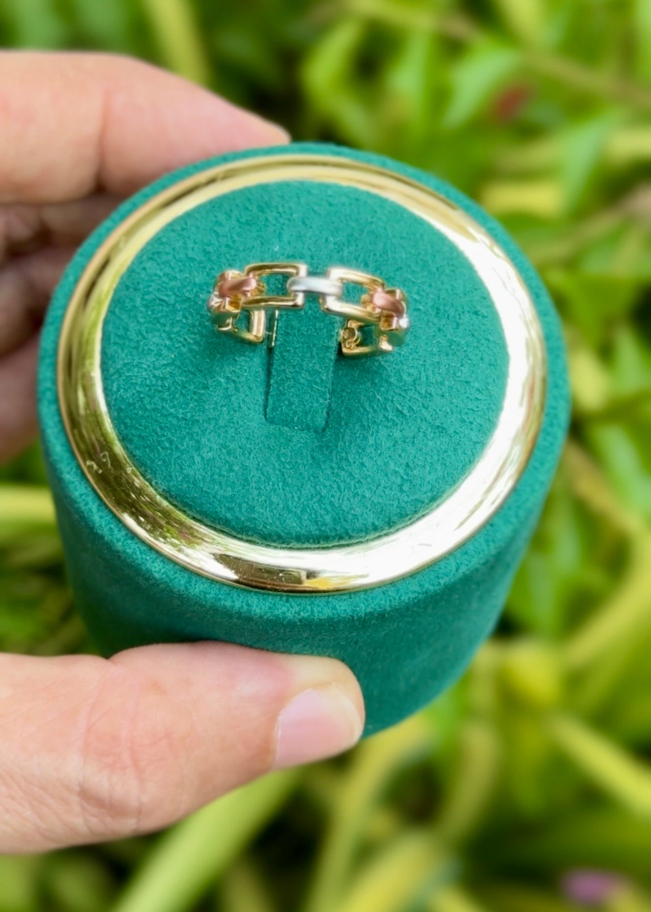 Elegant Link Flower Rings (Adjustable)