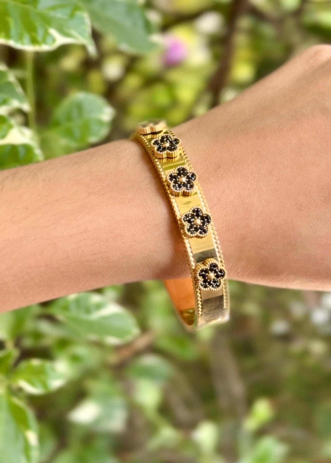 Noir Blossom Luxe Cuff Bangles š¤āØ (316L Grade)