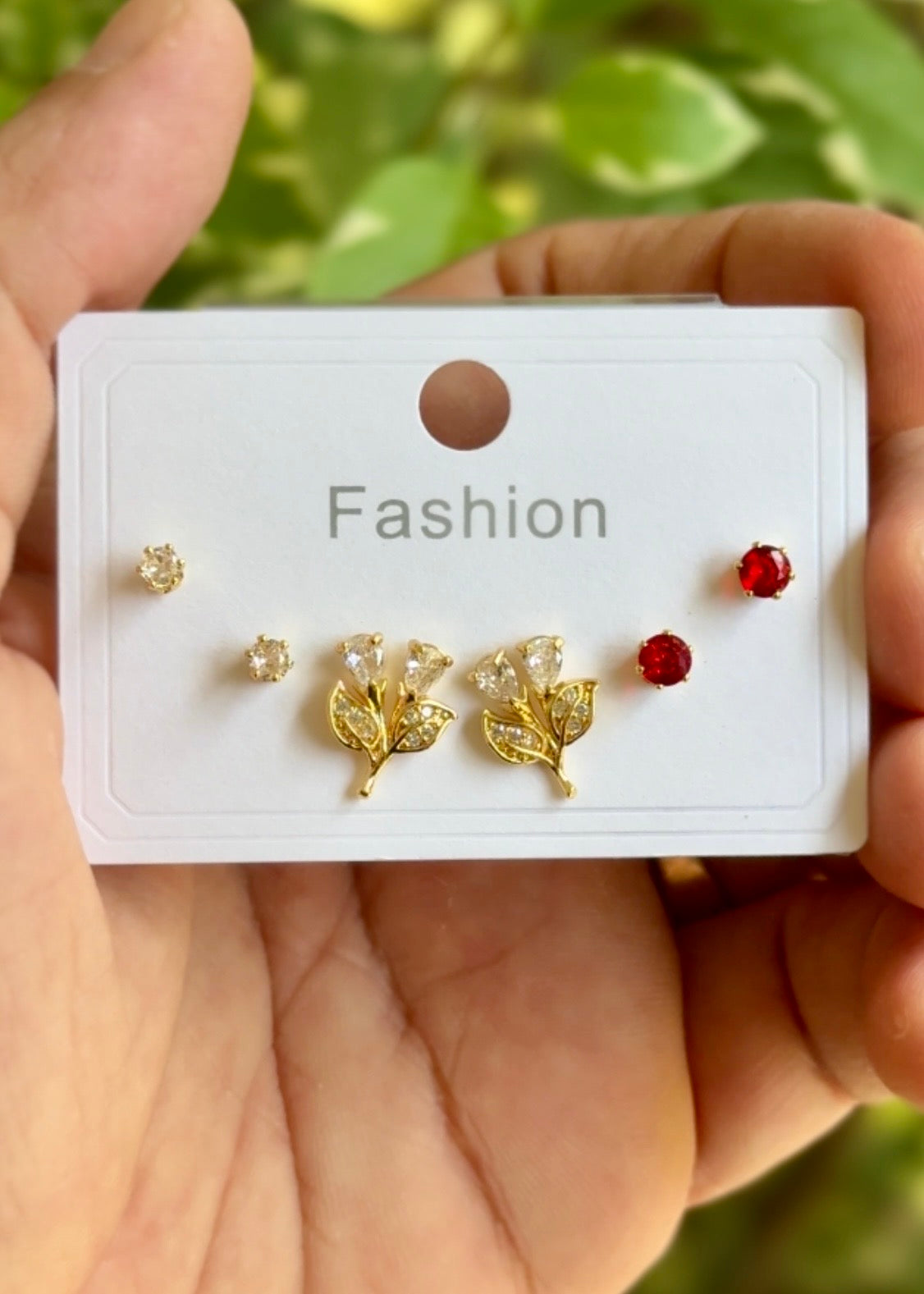 Ruby Blossom Mini Stud Set🌷✨