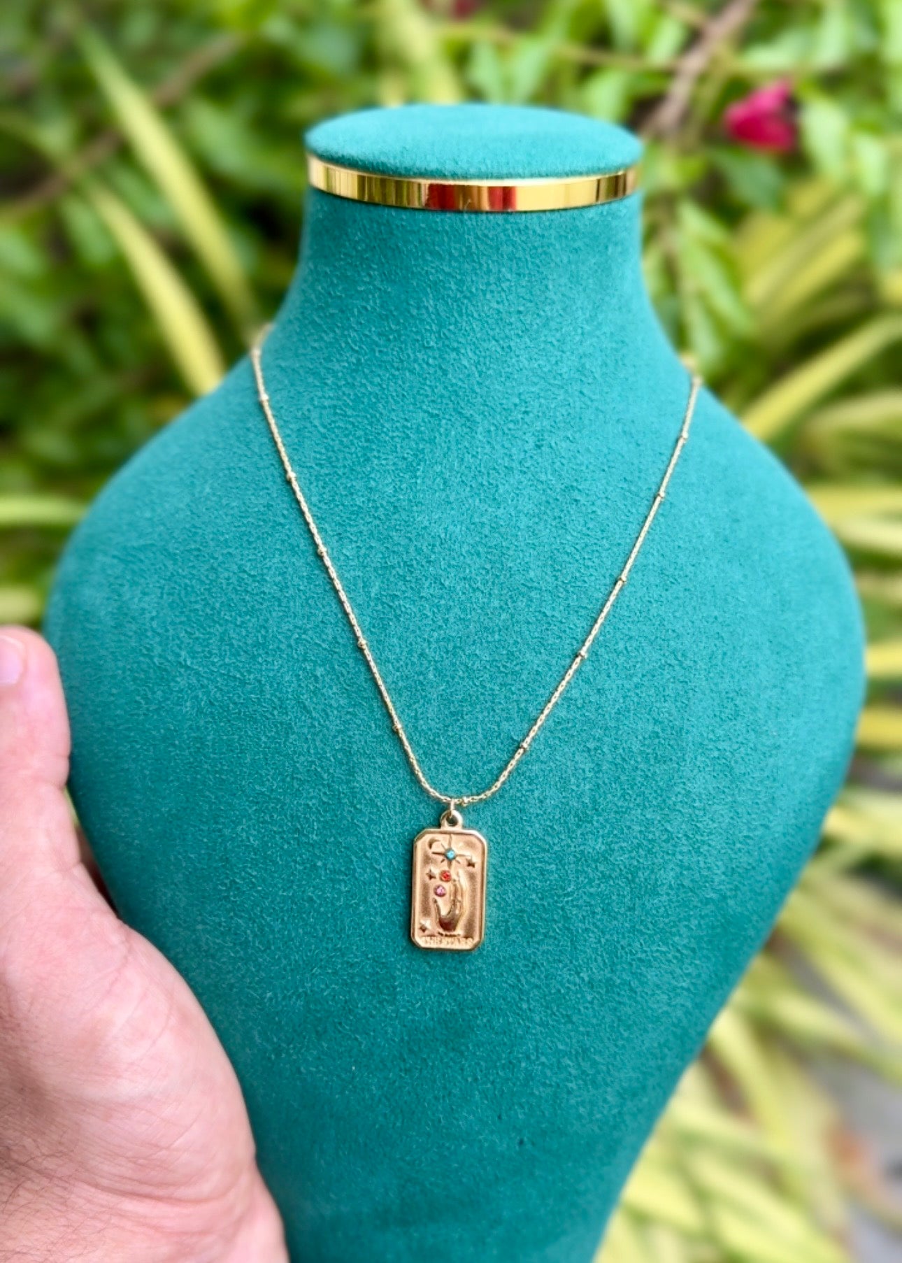 Vintage Charm Medallion Necklace āØ