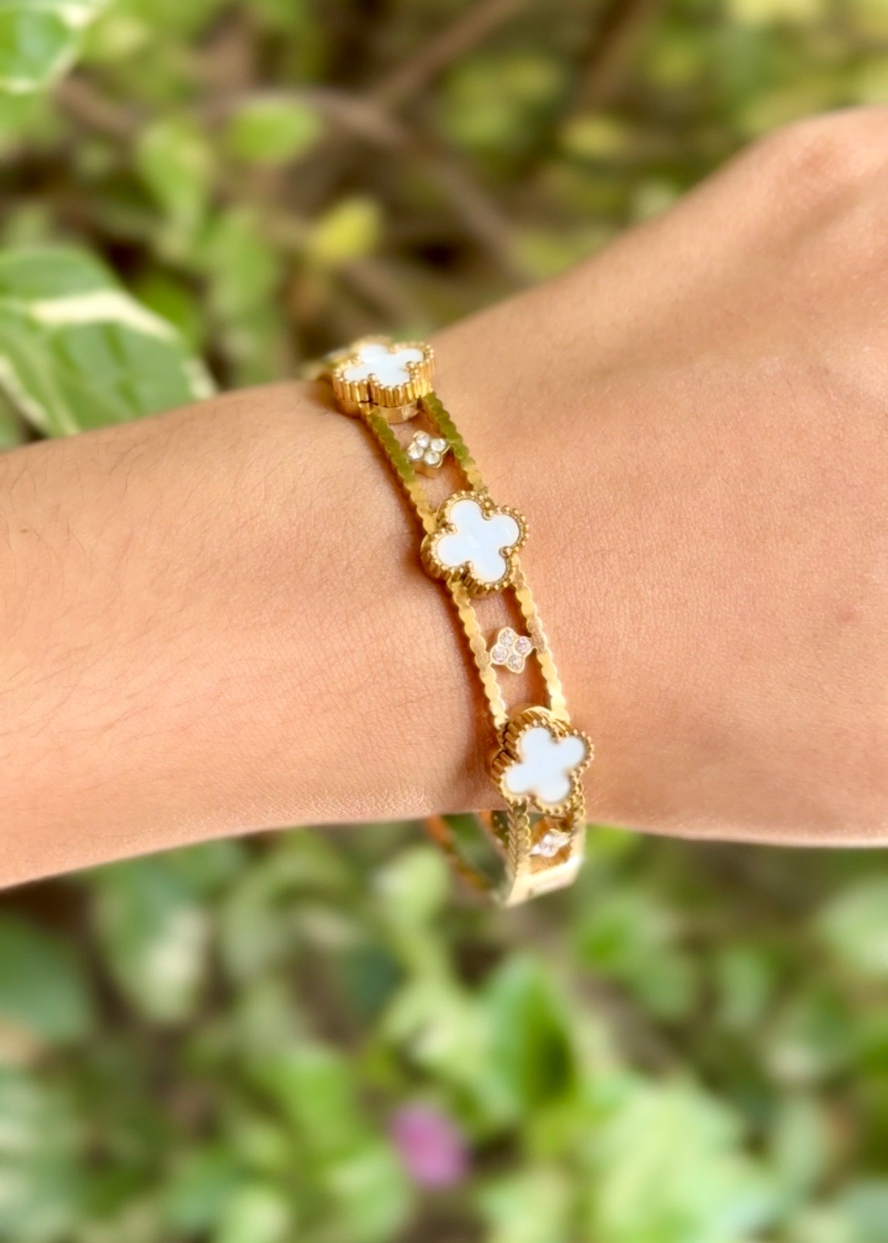 Celeste Clover Luxe Cuff Bangles š¤āØ (316L Grade)