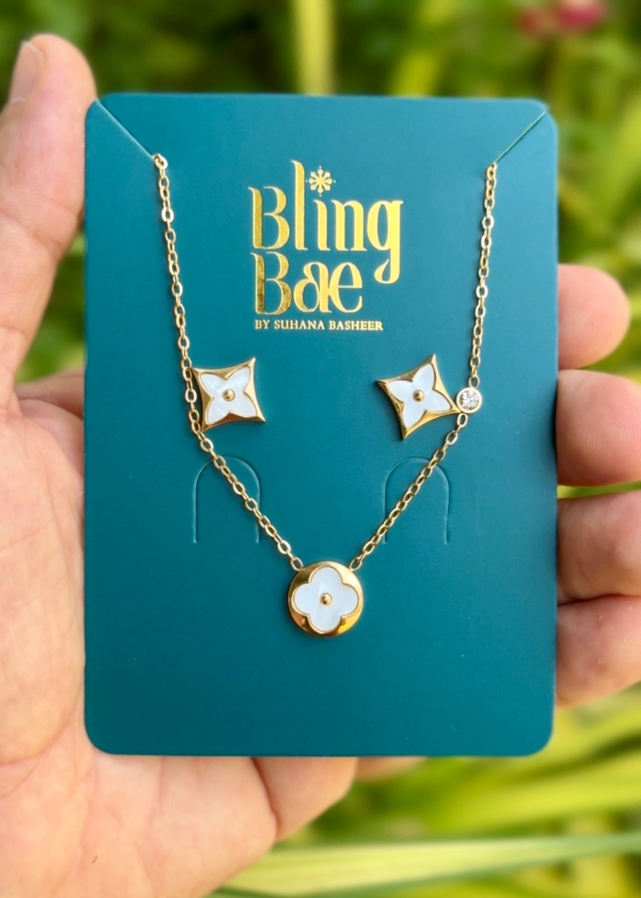 Duo Clover Elegance Necklace & Earrings Set āØ