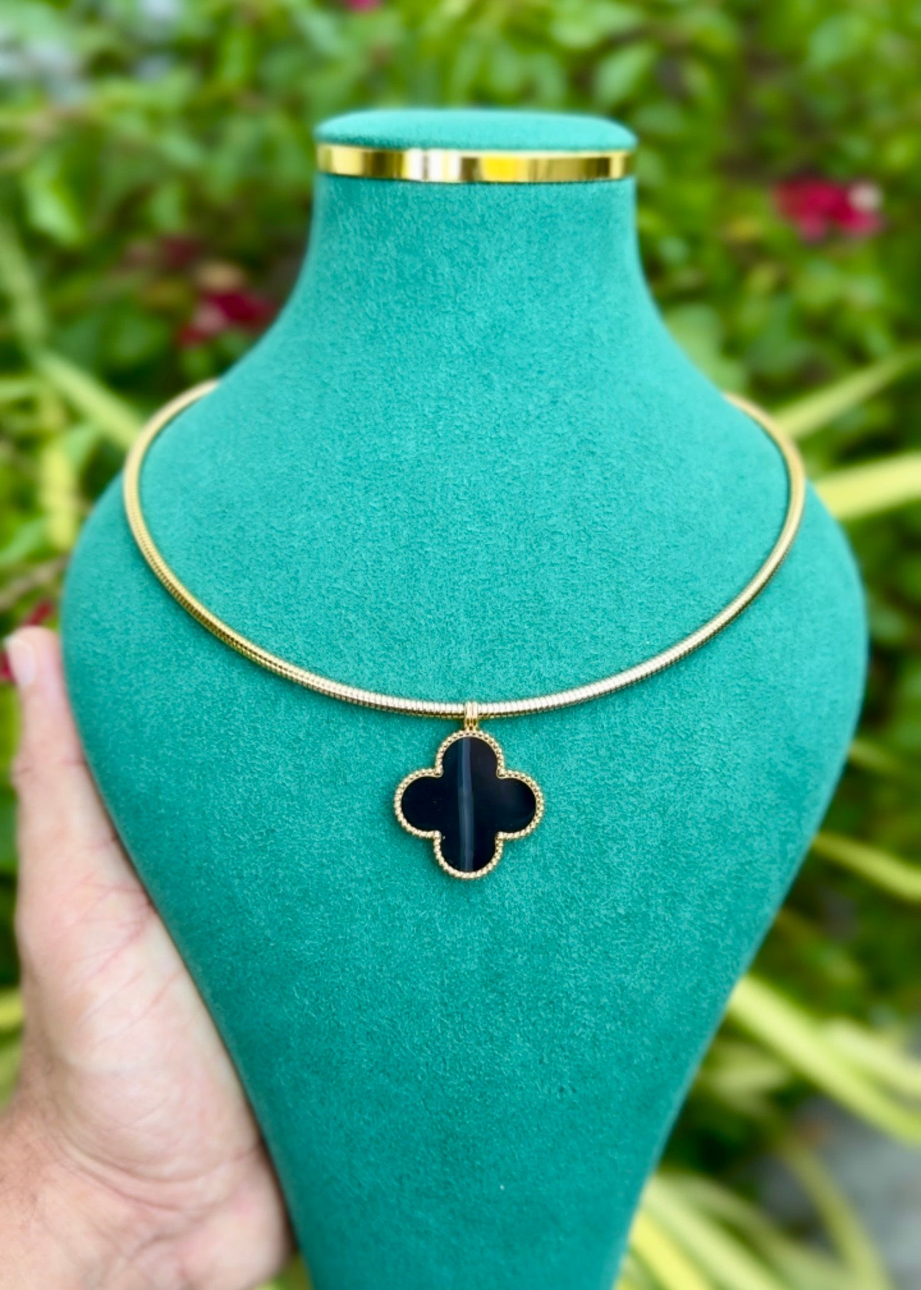 Midnight Clover Elegance Necklace ✨