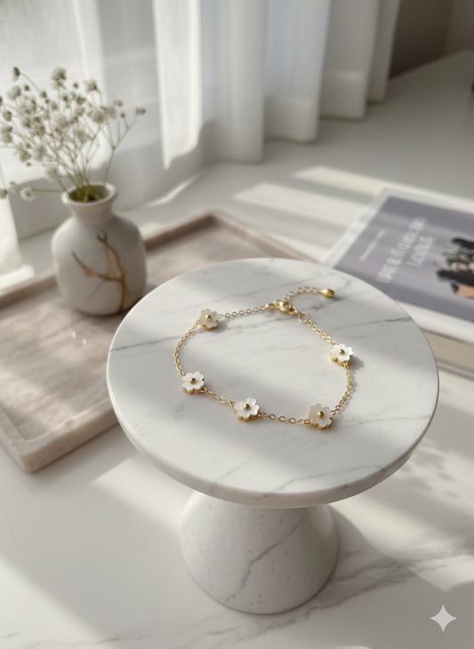 The White Daisy Bracelets