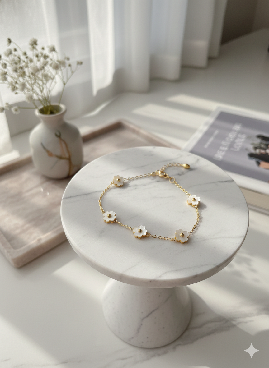 The White Daisy Bracelets