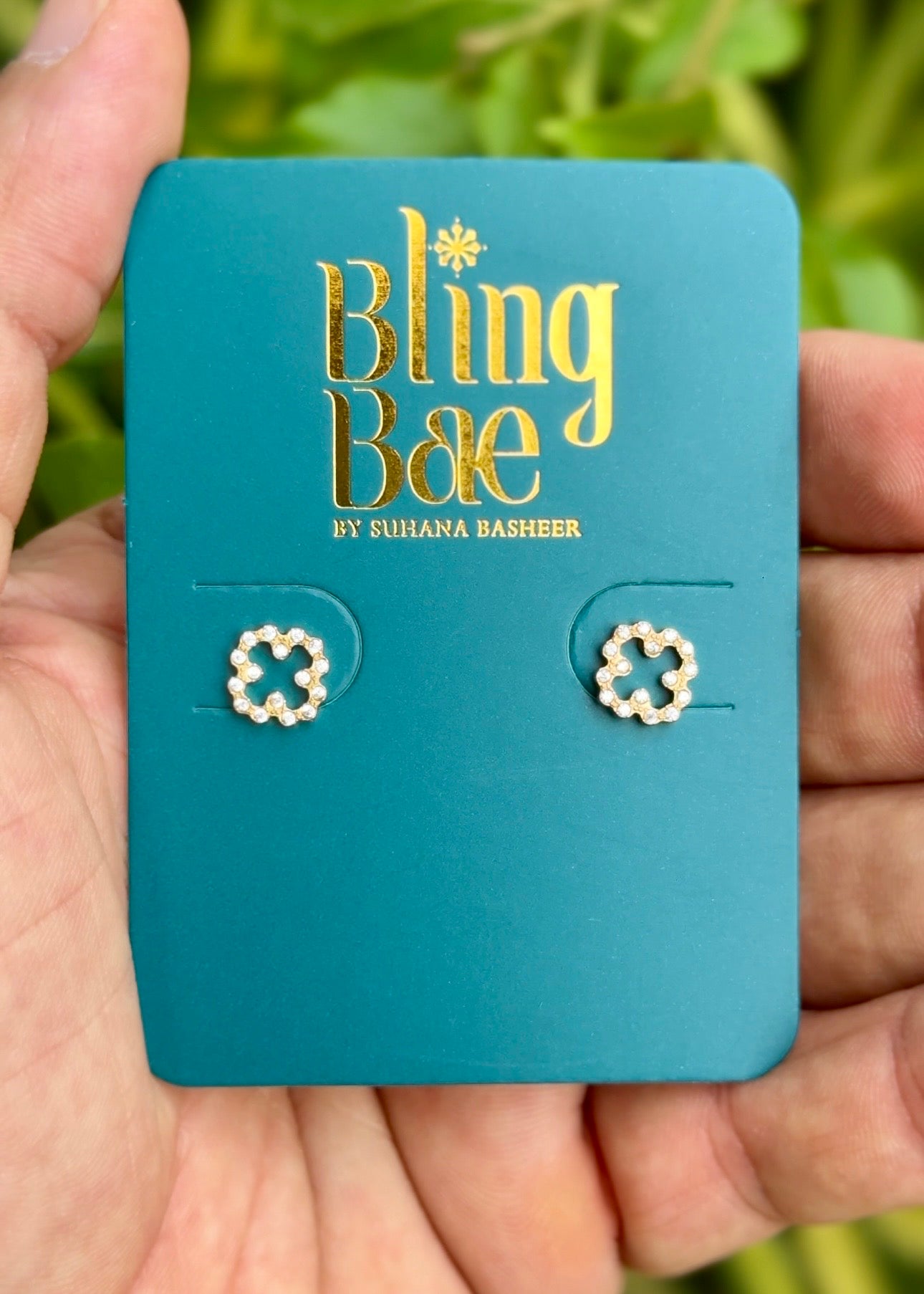 Halo Clover Spark Mini Studs ⨠(316L Grade)