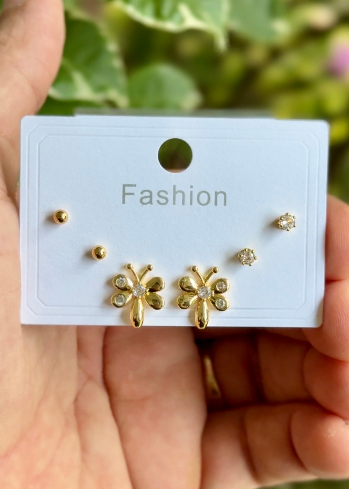 Golden Daisy Charm Mini Stud Set 🧚🏻♀️✨