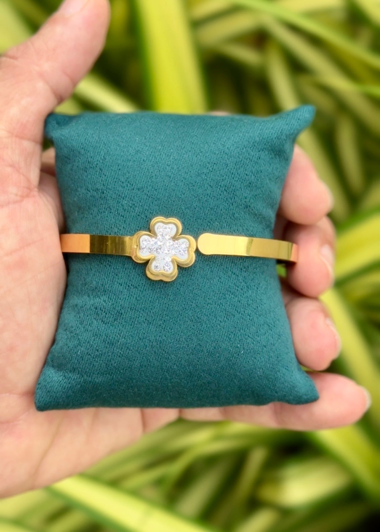 Crystal Clover Luxe Cuff Bangle 🤍✨