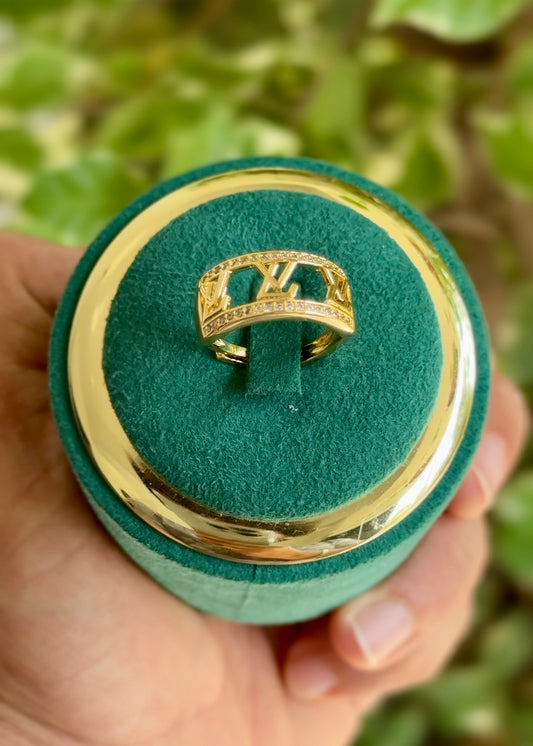 The Monarch Emblem Ring✨(Adjustable)
