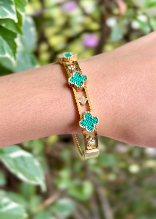 Emerald Clover Luxe Cuff Bangles 💚✨ (316L Grade)
