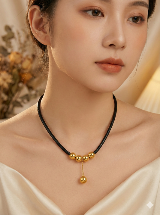 Noir & Gold Bead Necklace