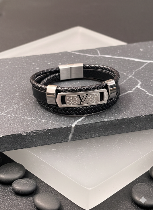 Valour Crest Noir Leather Men’s Wristbands