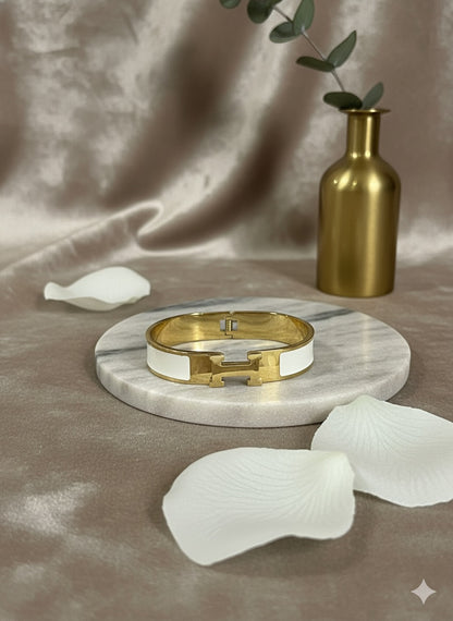 Clic Clac Cuff Bangle (White)