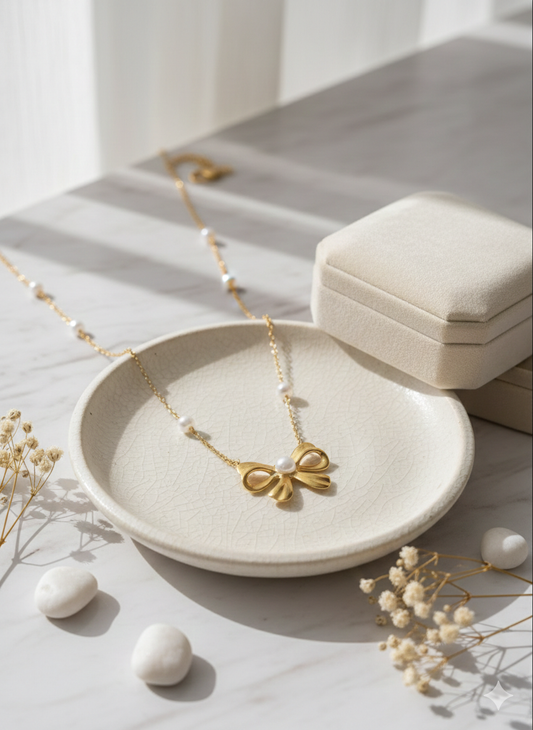 Pearl Ribbon Grace Necklace