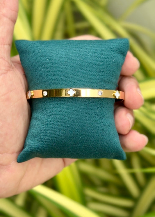 Lucky Clover Elegance Cuff Bangle 🍀✨