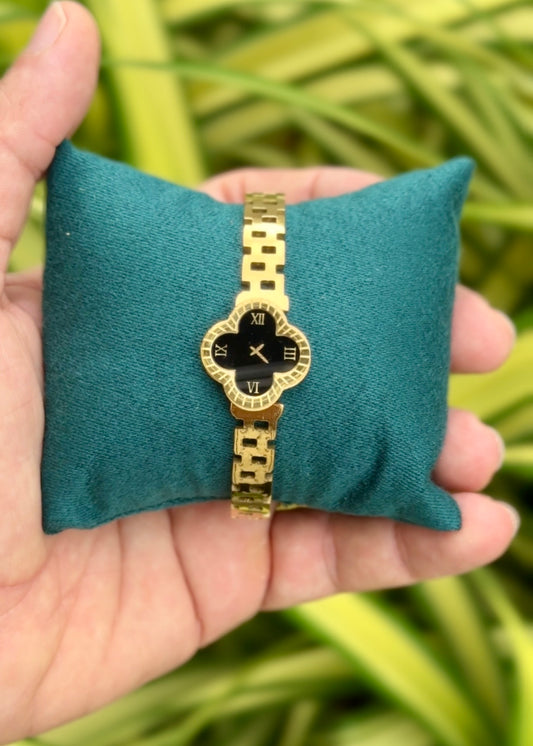 Clover Royale Bracelet Watch ⌚️✨