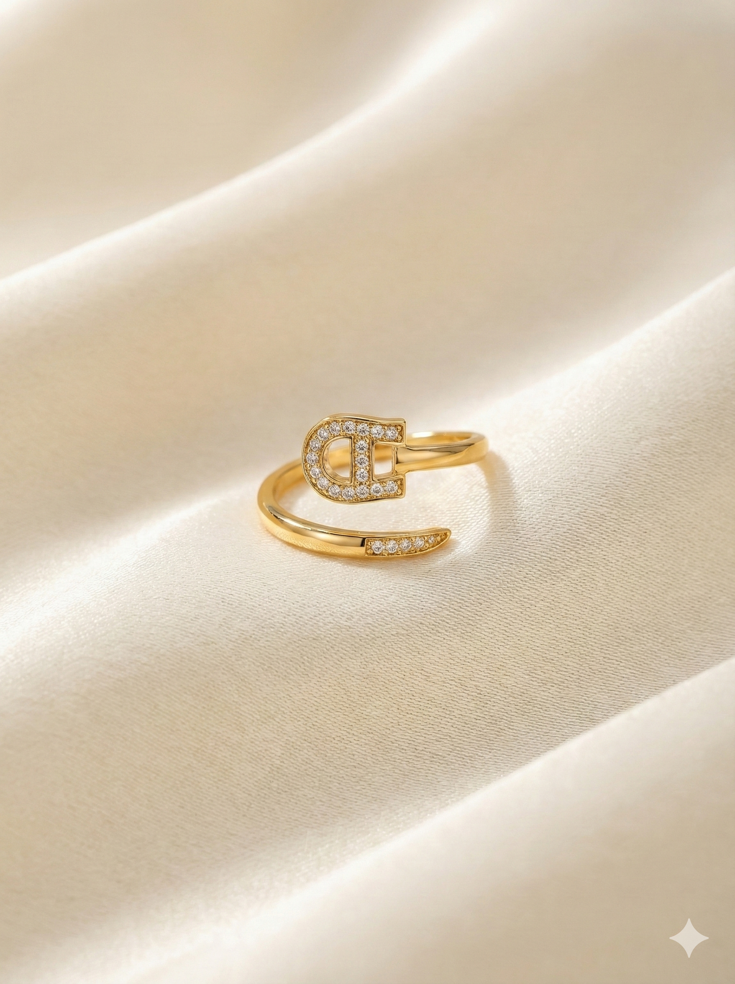 Poise Curve Rings (Adjustable)