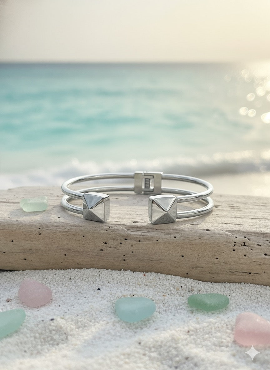 Urban Edge Cuff Bangle (Silver color)