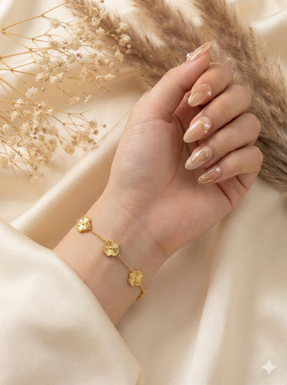The Heritage Clover Chain Bracelets