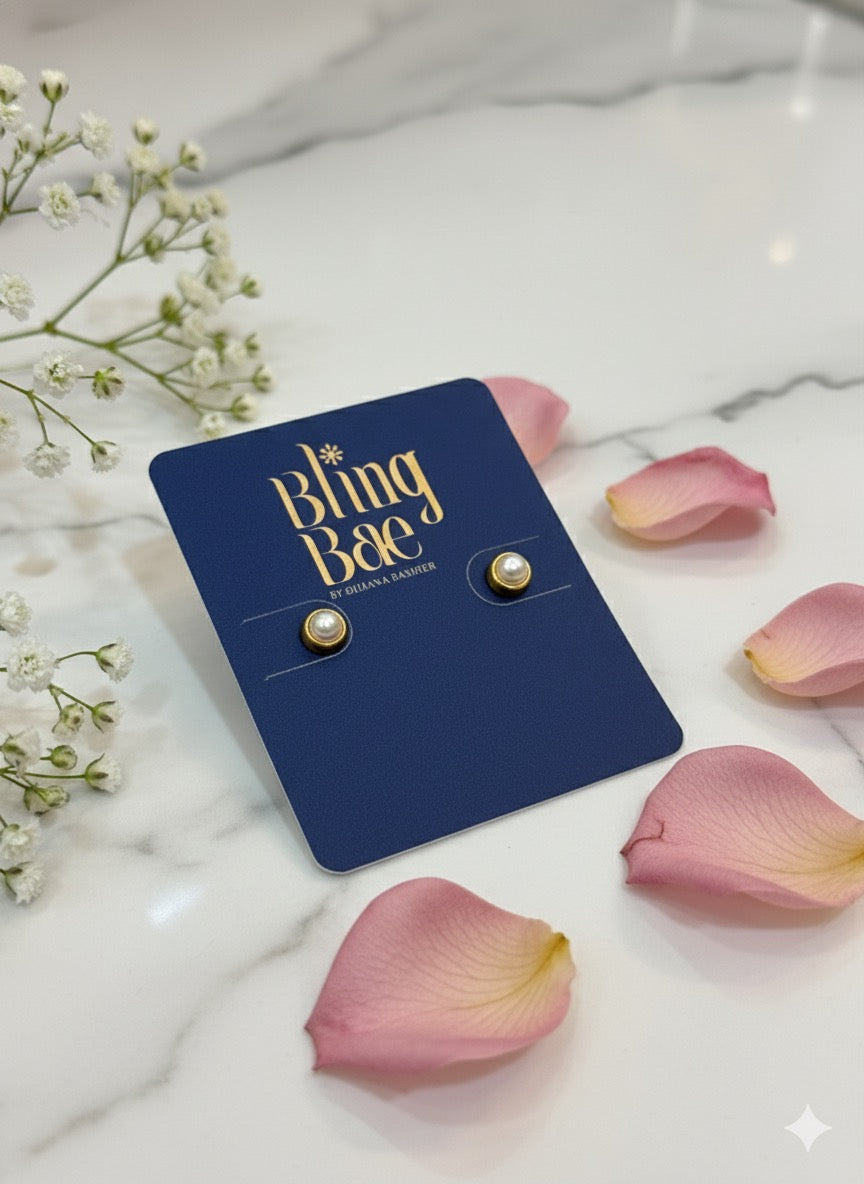 Petite Pearl Gleam Studs