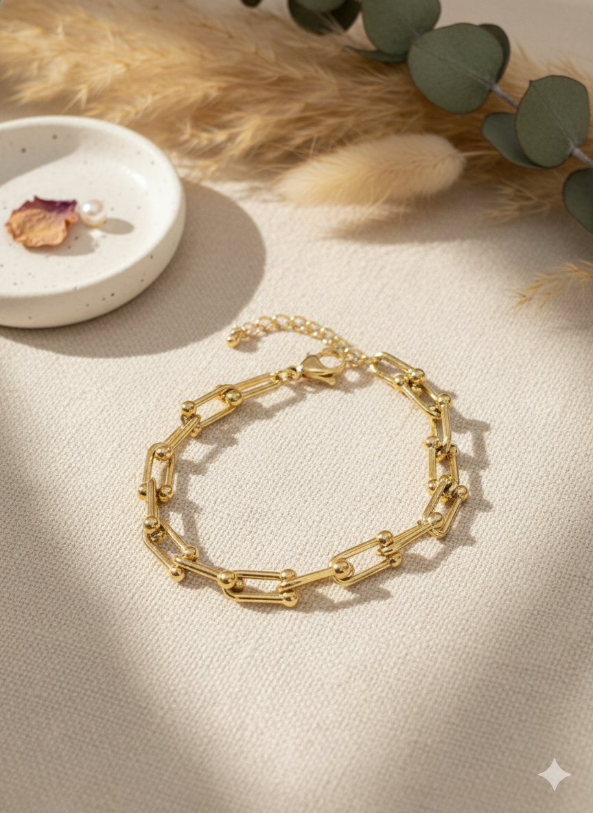The Gold U-Link Bracelets