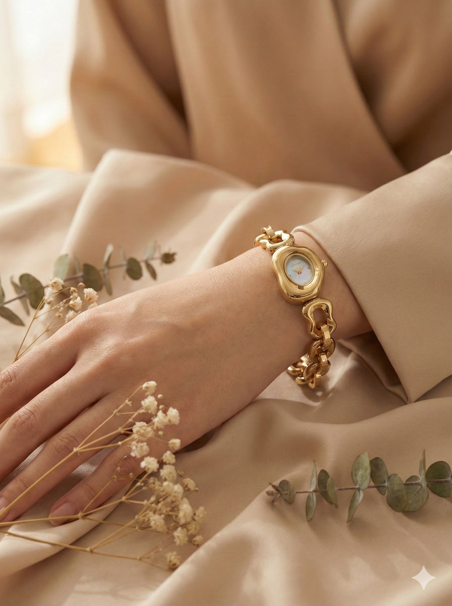 Scottie Loop Series Bracelet Watch (18k Gold Plated)