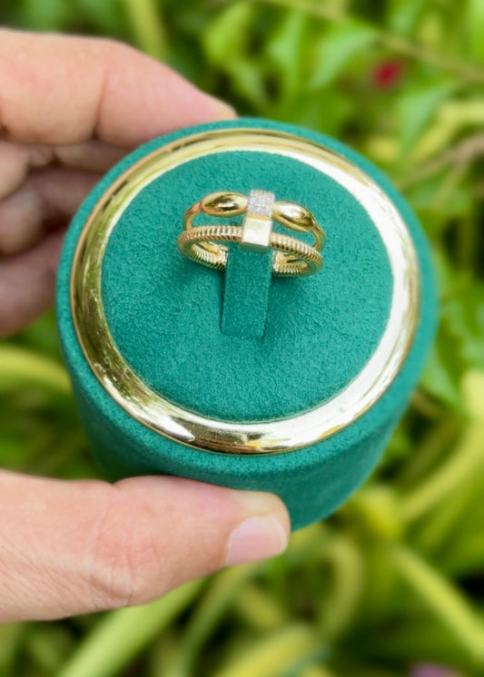 Royal Knot CZ Rings (Adjustable)