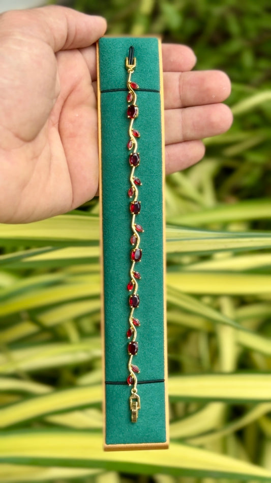 Tulip Ruby Vine Royale Bracelets ❤️