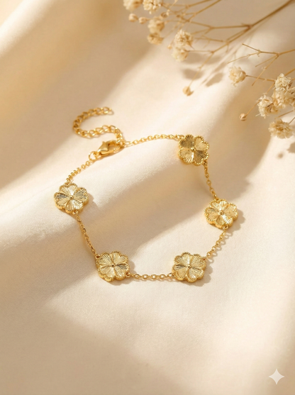 The Heritage Clover Chain Bracelets