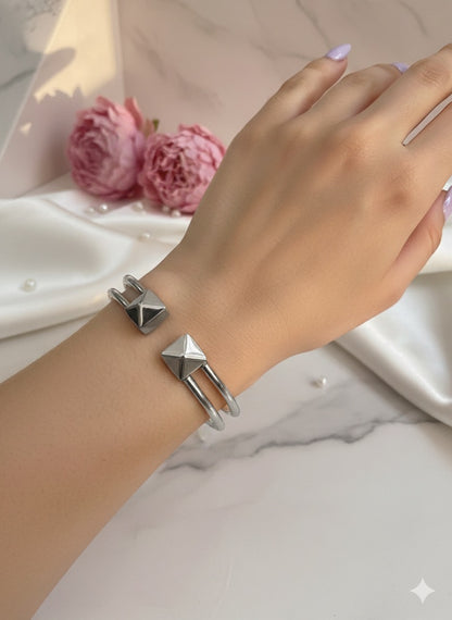 Urban Edge Cuff Bangle (Silver color)