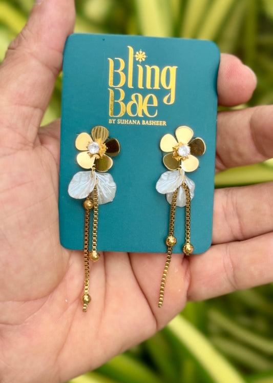 Pearl Bloom Tassel Earrings ✨