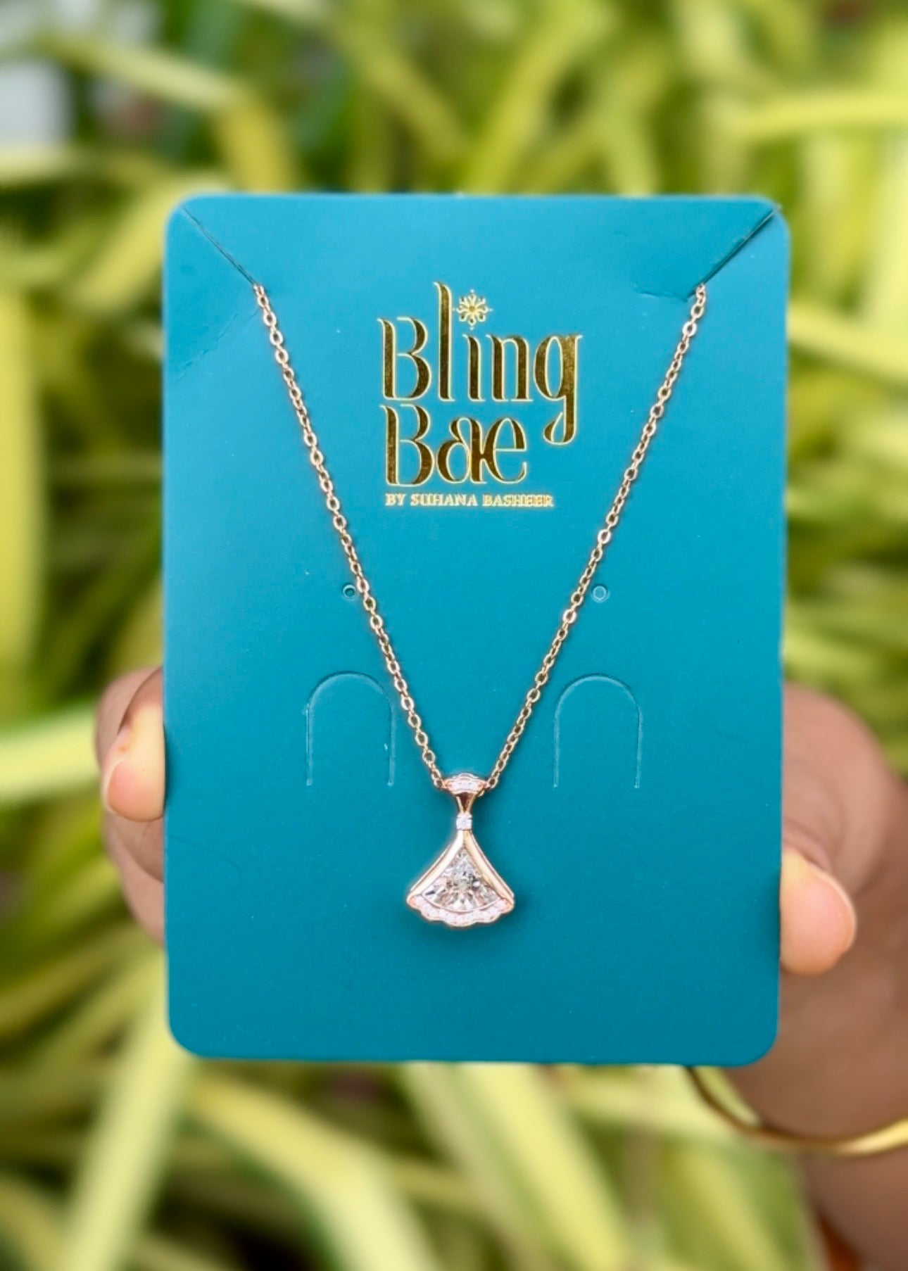 Rose Fan Spark Necklace ✨ Rose Gold 😍