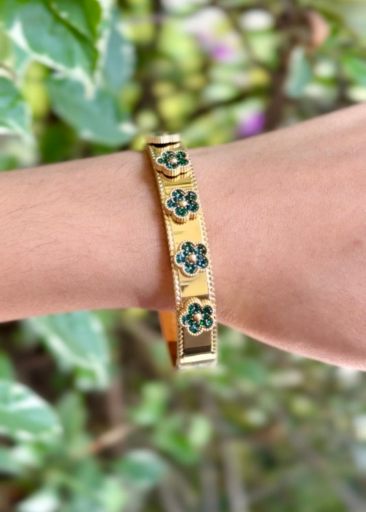 Emerald Blossom Luxe Cuff Bangles 💚✨ (316L Grade)