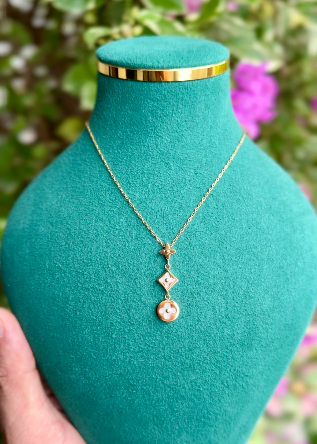Floral Charm Drop Necklace ✨
