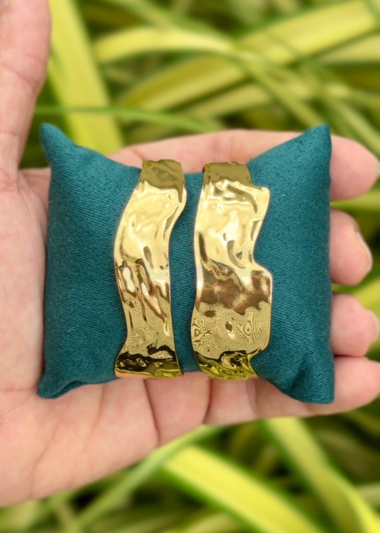Molten Gold Wave Cuff Bangle ✨ (316L Grade)