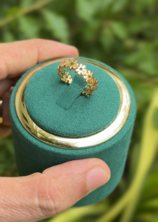 Golden Daisy Bloom Rings (Adjustable)