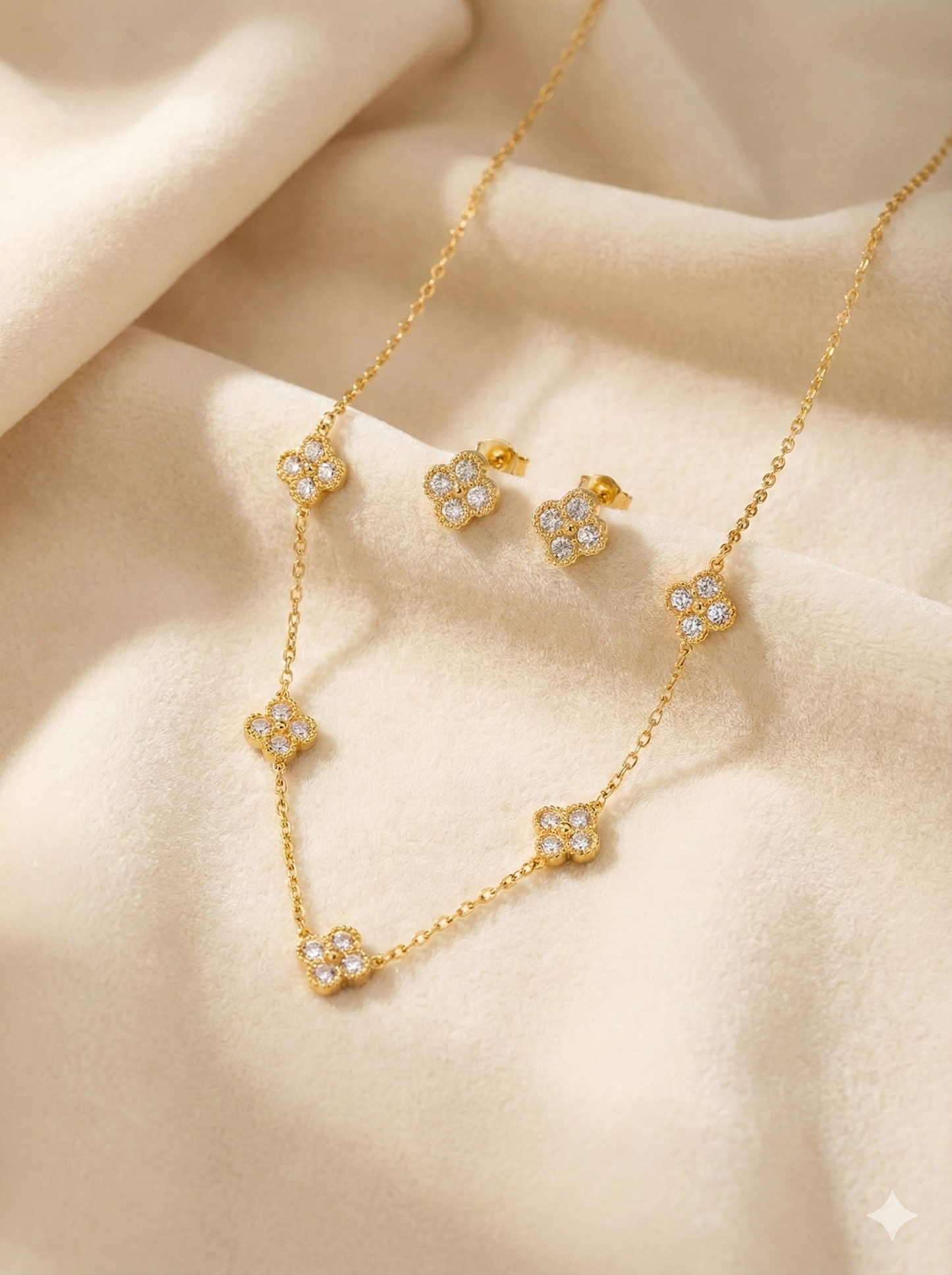 Gold Clover Diamond Necklace & Earrings Set