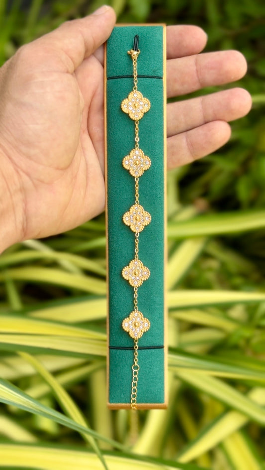 Diamond Clover Luxe Bracelets ✨ (316L Grade)