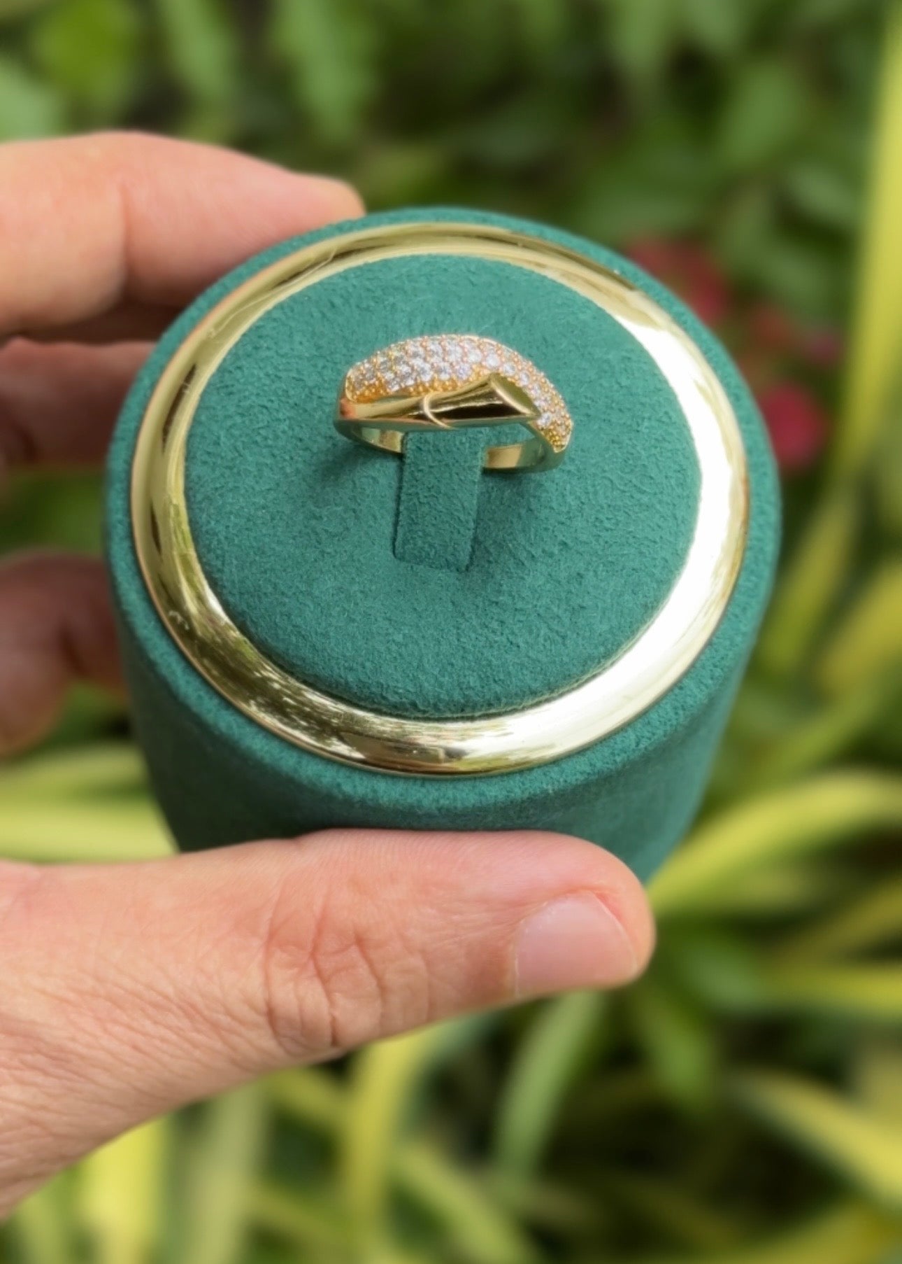 Royal Curve Sparkle Rings (Adjustable)