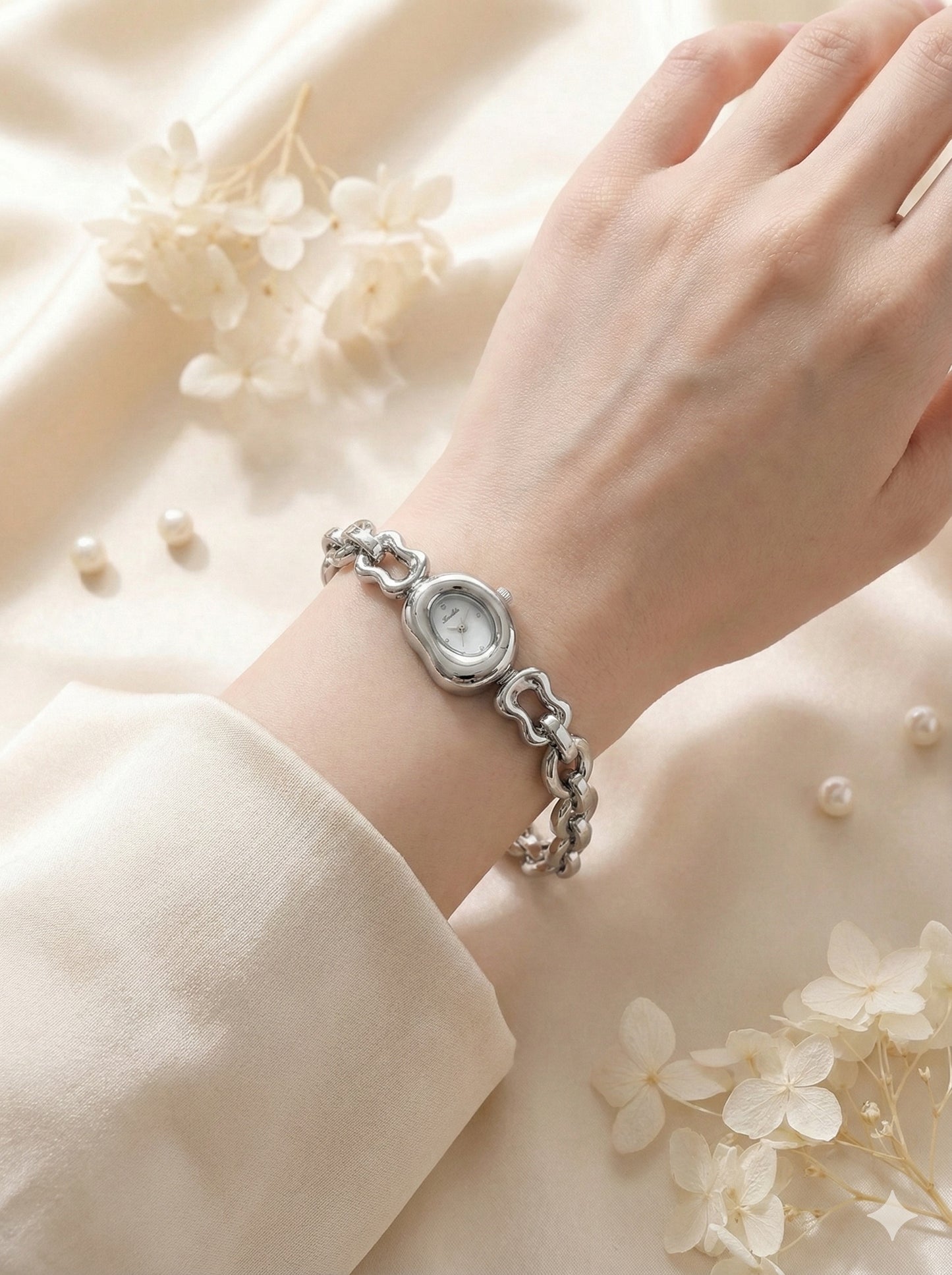 Scottie Loop Series Luxury Bracelet Watch